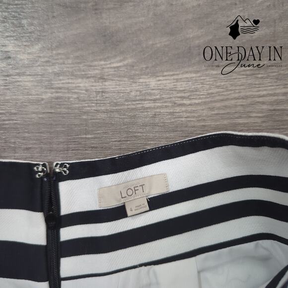 Loft Flare Skirt Size 4 - Picture 2 of 5